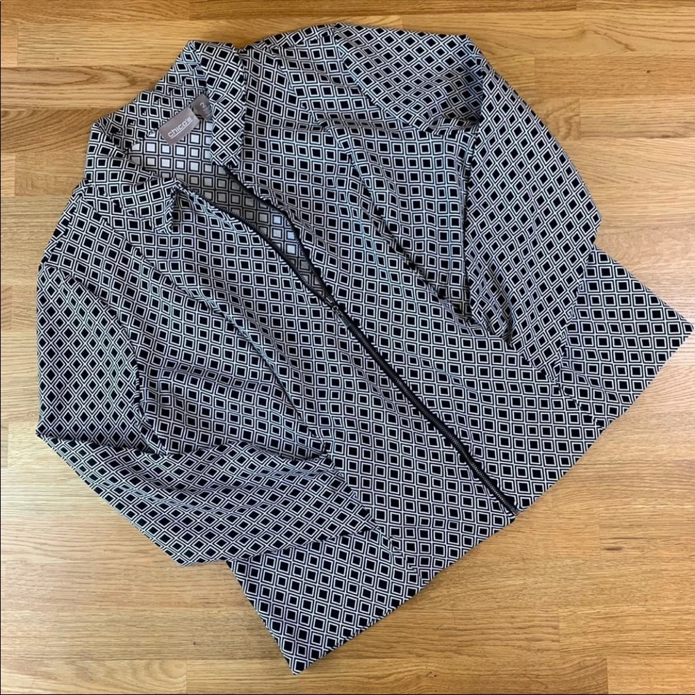 size 2 Chico's B&W Zip Up Jacket